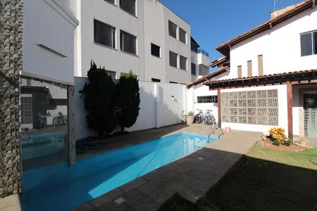 Casa à venda com 512m², 5 quartos e 3 vagasPiscina