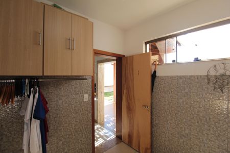 Casa à venda com 512m², 5 quartos e 3 vagasÁrea de Serviço