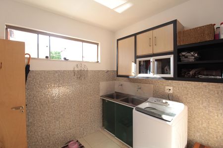 Casa à venda com 512m², 5 quartos e 3 vagasÁrea de Serviço