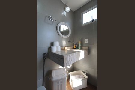 Casa à venda com 512m², 5 quartos e 3 vagasBanheiro Social 2