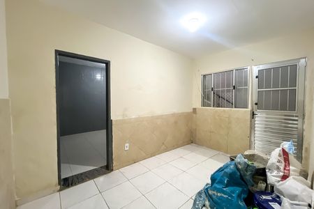 Casa para alugar com 70m², 1 quarto e sem vaga Casa para alugar com 70m², 1 quarto e sem vagaSala