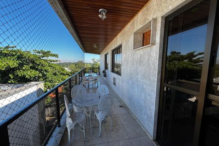 Apartamento à venda com 168m², 3 quartos e 2 vagasVaranda