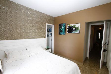 Apartamento à venda com 125m², 4 quartos e 2 vagasSuíte