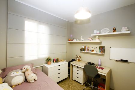 Apartamento à venda com 125m², 4 quartos e 2 vagasQuarto 2