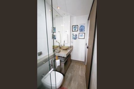 Apartamento à venda com 125m², 4 quartos e 2 vagasBanheiro da Suíte