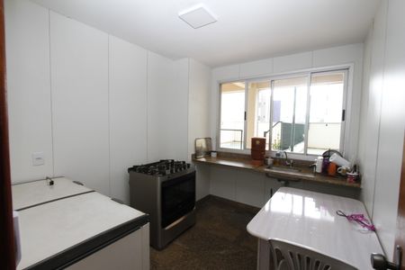 Apartamento à venda com 125m², 4 quartos e 2 vagasÁrea comum - Salão de festas