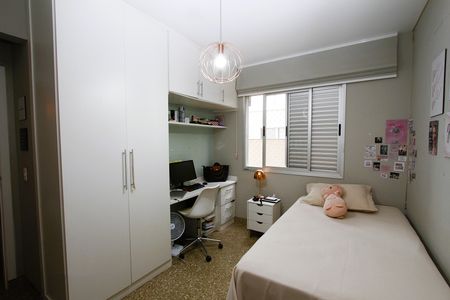 Apartamento à venda com 125m², 4 quartos e 2 vagasQuarto 4