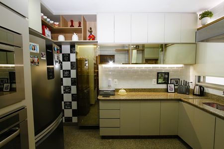 Apartamento à venda com 125m², 4 quartos e 2 vagasCozinha