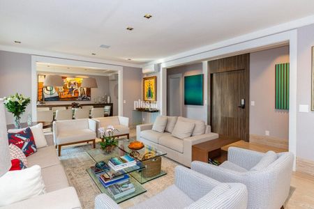 Apartamento à venda com 300m², 4 quartos e 5 vagas