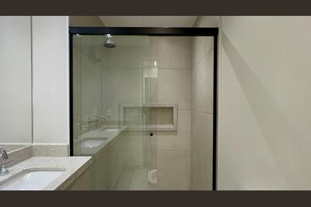 Apartamento à venda com 139m², 2 quartos e 1 vaga Apartamento à venda com 139m², 2 quartos e 1 vagaBanheiro da Suíte 1
