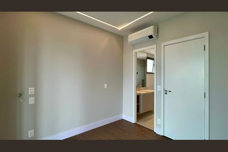 Apartamento à venda com 139m², 2 quartos e 1 vaga Apartamento à venda com 139m², 2 quartos e 1 vagaSuíte 2