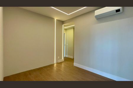 Apartamento à venda com 139m², 2 quartos e 1 vaga Apartamento à venda com 139m², 2 quartos e 1 vagaSuíte 1