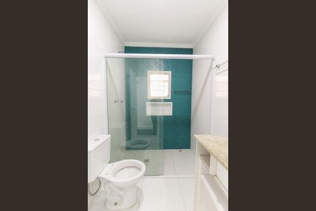 Casa à venda com 131m², 3 quartos e 2 vagas Casa à venda com 131m², 3 quartos e 2 vagasBanheiro Social