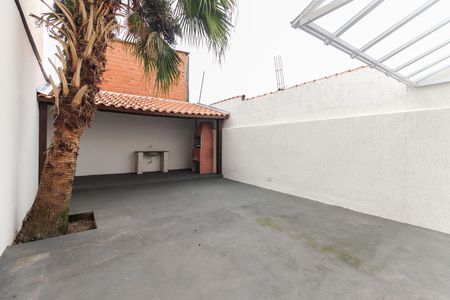 Casa à venda com 131m², 3 quartos e 2 vagas Casa à venda com 131m², 3 quartos e 2 vagasChurrasqueira - Quintal