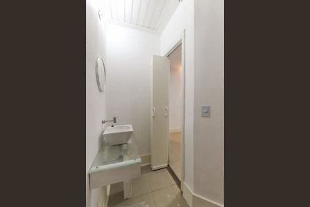 Casa à venda com 131m², 3 quartos e 2 vagas Casa à venda com 131m², 3 quartos e 2 vagasLavabo