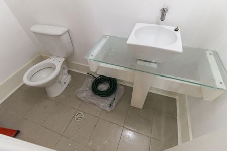 Casa à venda com 131m², 3 quartos e 2 vagas Casa à venda com 131m², 3 quartos e 2 vagasLavabo