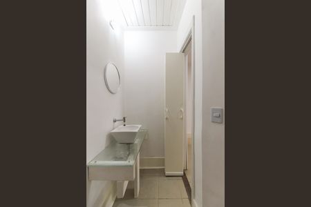 Casa à venda com 131m², 3 quartos e 2 vagas Casa à venda com 131m², 3 quartos e 2 vagasLavabo