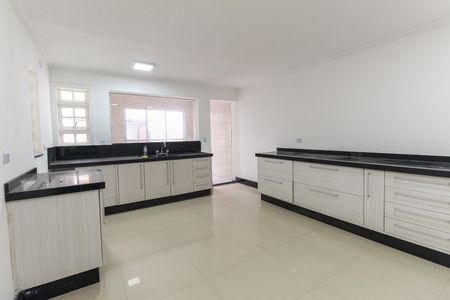 Casa à venda com 131m², 3 quartos e 2 vagas Casa à venda com 131m², 3 quartos e 2 vagasCozinha