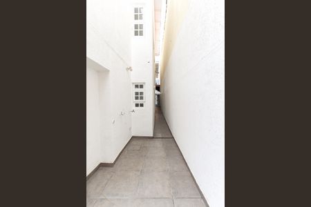 Casa à venda com 131m², 3 quartos e 2 vagas Casa à venda com 131m², 3 quartos e 2 vagasCorredor Externo