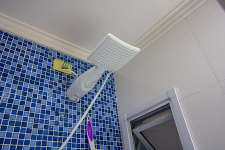 Apartamento à venda com 55m², 2 quartos e 1 vaga Apartamento à venda com 55m², 2 quartos e 1 vagaBanheiro