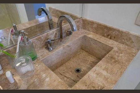 Apartamento à venda com 133m², 2 quartos e 1 vagaFoto 02