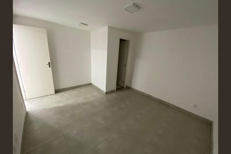 Apartamento à venda com 75m², 3 quartos e 1 vagaSuite