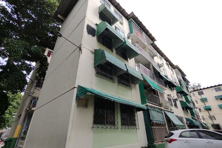 Apartamento para alugar com 70m², 2 quartos e 1 vaga Apartamento para alugar com 70m², 2 quartos e 1 vagaFachada do bloco