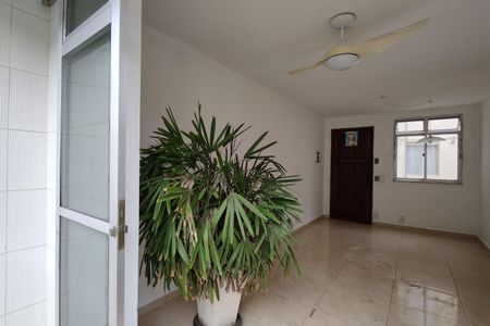 Apartamento para alugar com 70m², 2 quartos e 1 vaga Apartamento para alugar com 70m², 2 quartos e 1 vagaVaranda