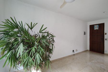 Apartamento para alugar com 70m², 2 quartos e 1 vaga Apartamento para alugar com 70m², 2 quartos e 1 vagaSala