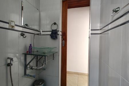 Apartamento para alugar com 70m², 2 quartos e 1 vaga Apartamento para alugar com 70m², 2 quartos e 1 vagaBanheiro Social
