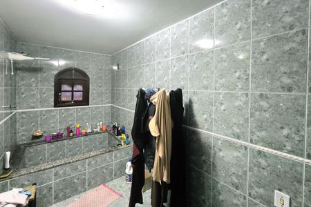 Casa à venda com 1200m², 4 quartos e 8 vagas Casa à venda com 1200m², 4 quartos e 8 vagasBanheiro do Quarto