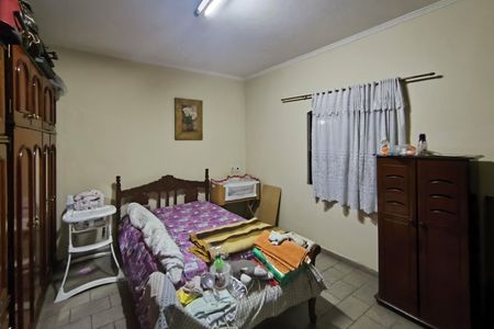 Casa à venda com 1200m², 4 quartos e 8 vagas Casa à venda com 1200m², 4 quartos e 8 vagasQuarto 2