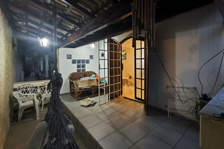 Casa à venda com 1200m², 4 quartos e 8 vagas Casa à venda com 1200m², 4 quartos e 8 vagasVaranda da Sala