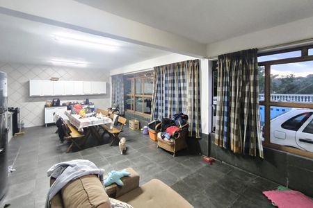 Casa à venda com 1200m², 4 quartos e 8 vagas Casa à venda com 1200m², 4 quartos e 8 vagasCopa