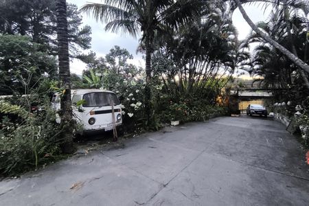 Casa à venda com 1200m², 4 quartos e 8 vagas Casa à venda com 1200m², 4 quartos e 8 vagasGaragem