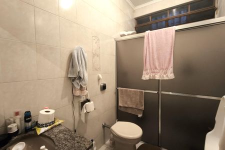 Casa à venda com 1200m², 4 quartos e 8 vagas Casa à venda com 1200m², 4 quartos e 8 vagasBanheiro Social