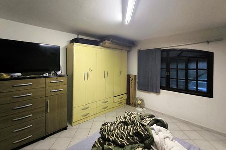 Casa à venda com 1200m², 4 quartos e 8 vagas Casa à venda com 1200m², 4 quartos e 8 vagasQuarto