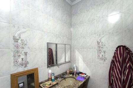 Casa à venda com 1200m², 4 quartos e 8 vagas Casa à venda com 1200m², 4 quartos e 8 vagasBanheiro do Quarto 2