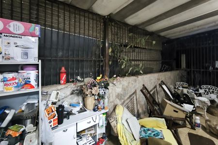 Casa à venda com 1200m², 4 quartos e 8 vagas Casa à venda com 1200m², 4 quartos e 8 vagasÁrea de Serviço