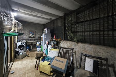 Casa à venda com 1200m², 4 quartos e 8 vagas Casa à venda com 1200m², 4 quartos e 8 vagasÁrea de Serviço