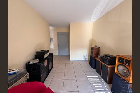 Apartamento à venda com 40m², 1 quarto e 1 vaga Apartamento à venda com 40m², 1 quarto e 1 vagaSala