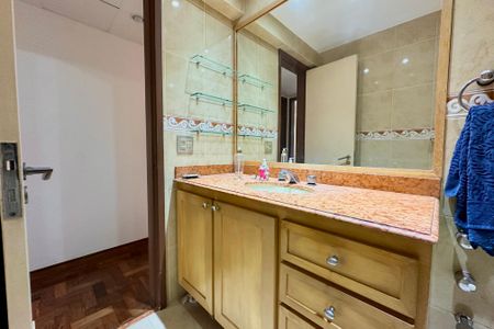 Apartamento à venda com 90m², 3 quartos e 1 vagaBanheiro