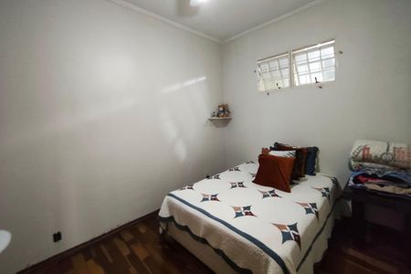 Casa à venda com 129m², 3 quartos e 3 vagasQuarto 3