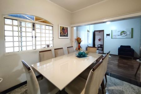 Casa à venda com 129m², 3 quartos e 3 vagasSala de Jantar