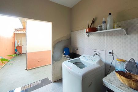 Casa à venda com 129m², 3 quartos e 3 vagasÁrea de Serviço