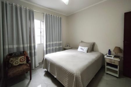 Casa à venda com 129m², 3 quartos e 3 vagasQuarto Suíte