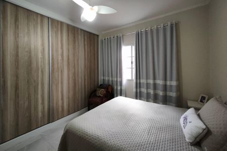 Casa à venda com 129m², 3 quartos e 3 vagasQuarto Suíte