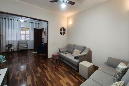 Casa à venda com 129m², 3 quartos e 3 vagasSala de Estar