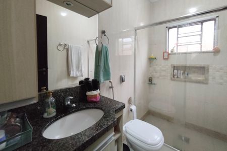 Casa à venda com 129m², 3 quartos e 3 vagasBanheiro Suíte