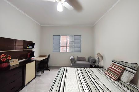 Casa à venda com 129m², 3 quartos e 3 vagasQuarto 2